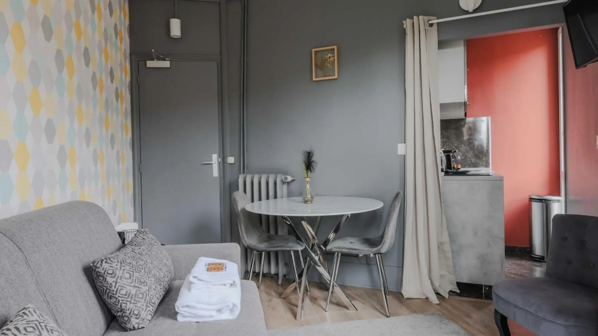 Chic Studio - 2P - Canal Saint-Martin Paris Apartment